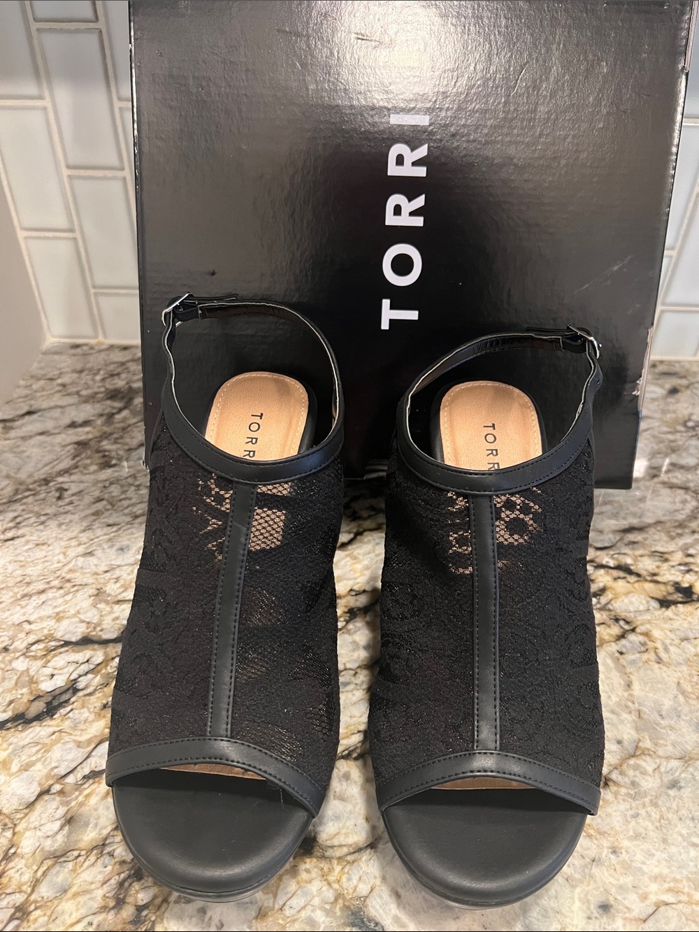 Torrid Black Lace Covered Platform Wedges Peep Toe Shoes Size 9W Like New